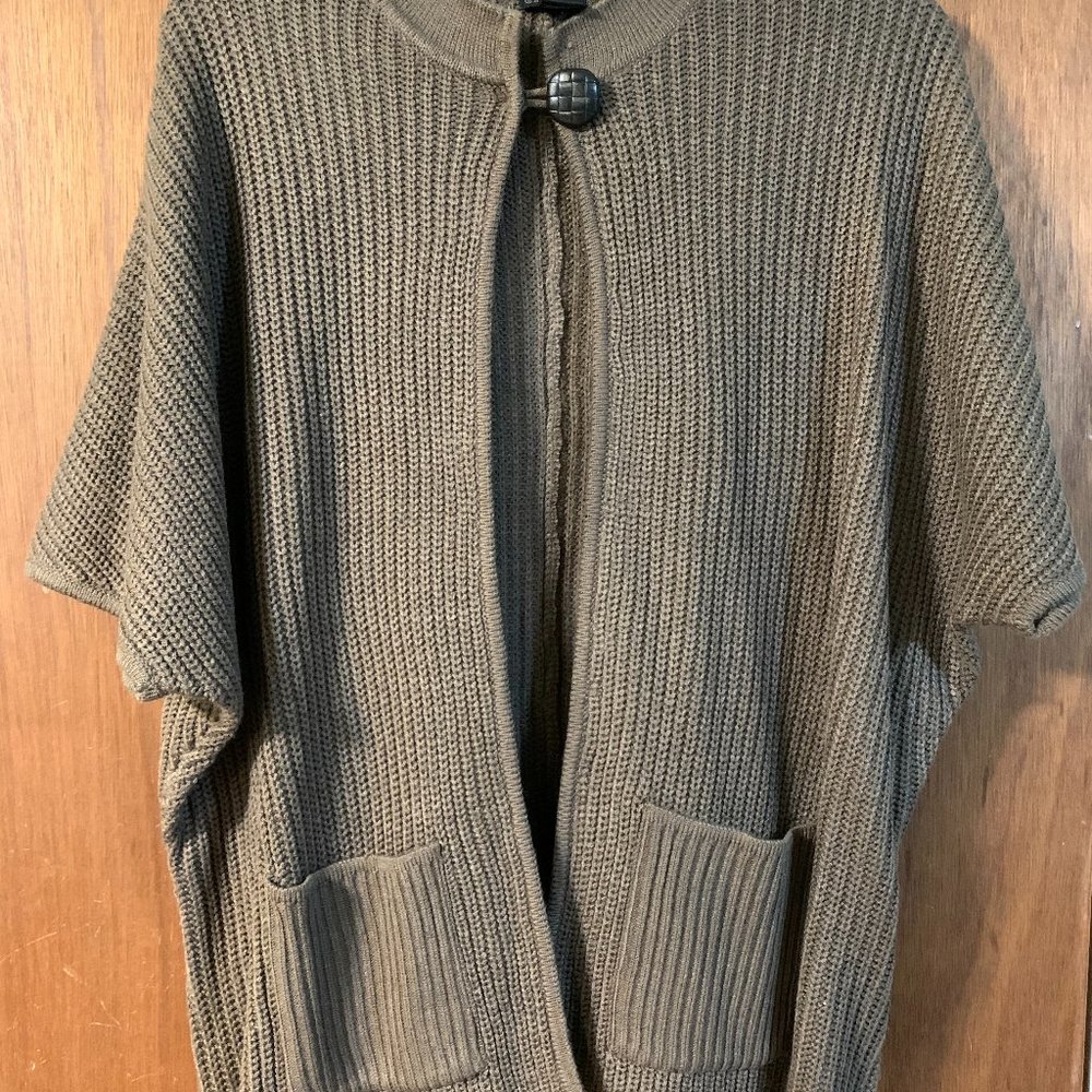 Tally Ho Taupe Sweater Vest Size L